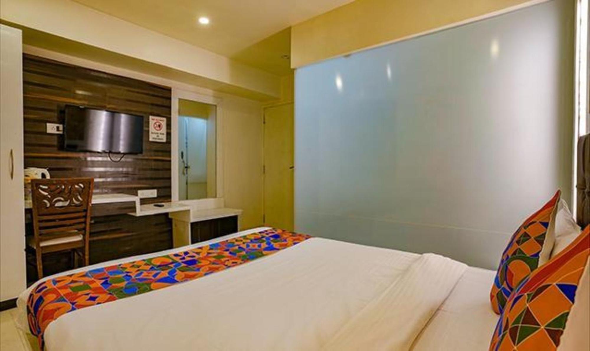 Fabexpress Veera Residency Hotel Bombay Eksteriør billede