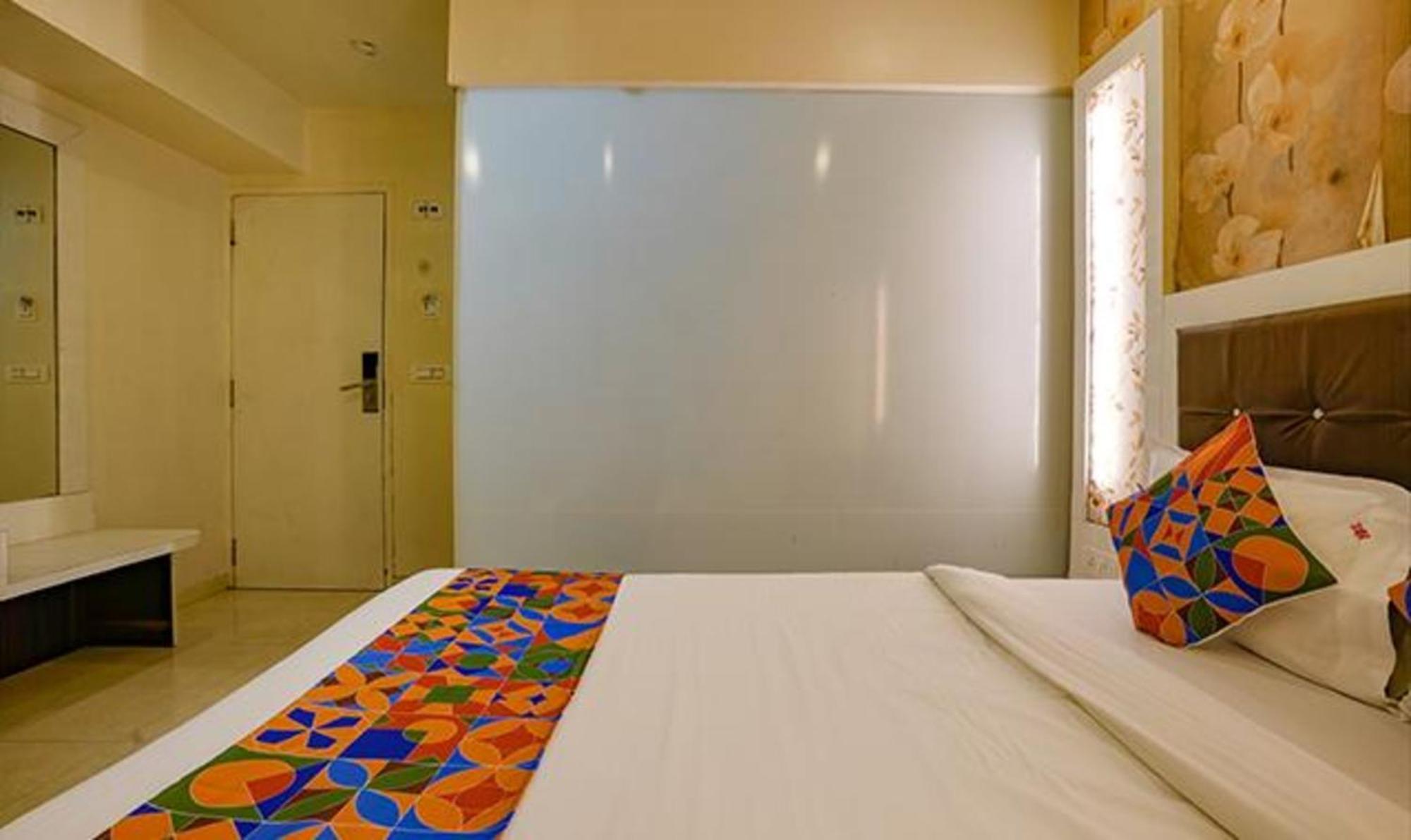 Fabexpress Veera Residency Hotel Bombay Eksteriør billede